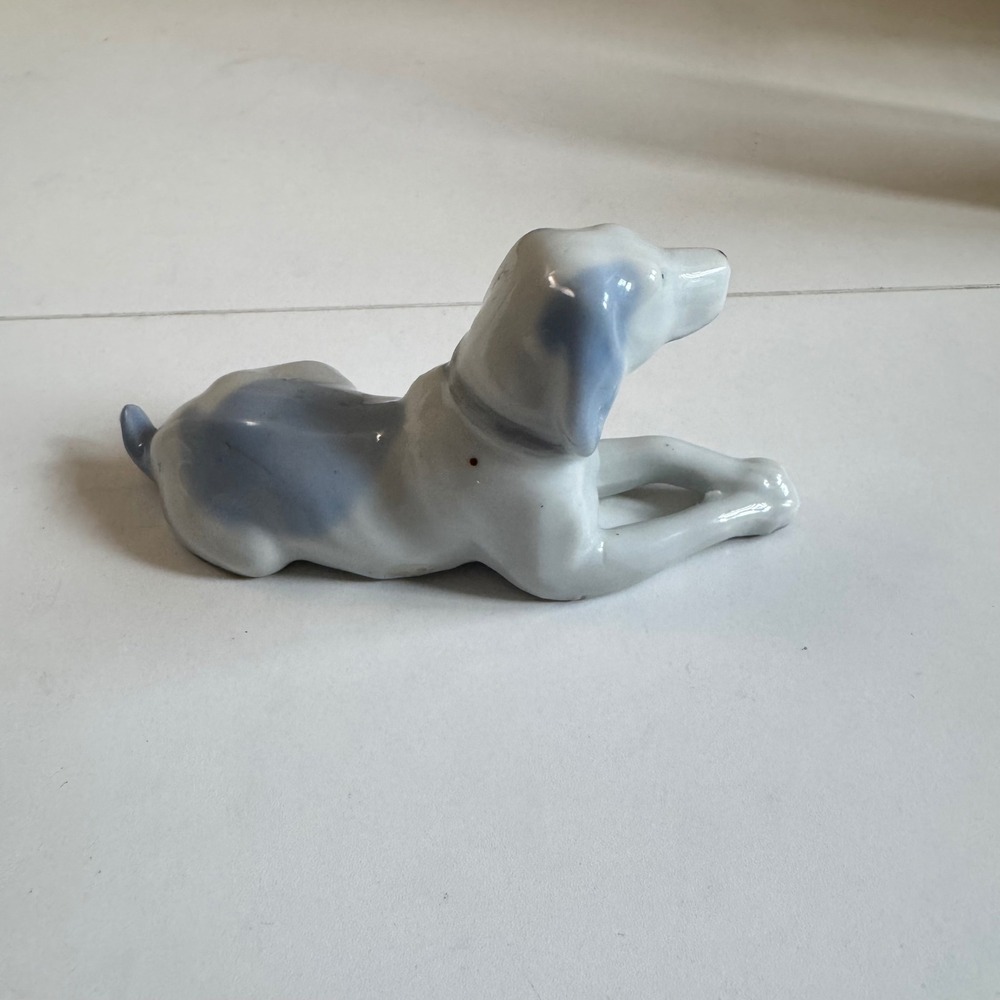 Vintage Made in Japan Porcelain Dog Figurine Blue Gray White Reclining Hound - Picture 3 of 12